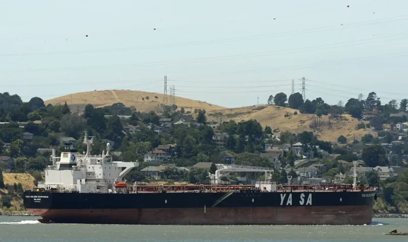 YASA GOLDEN BOSPHORUS Tanker IMO 9334038 photo 6
