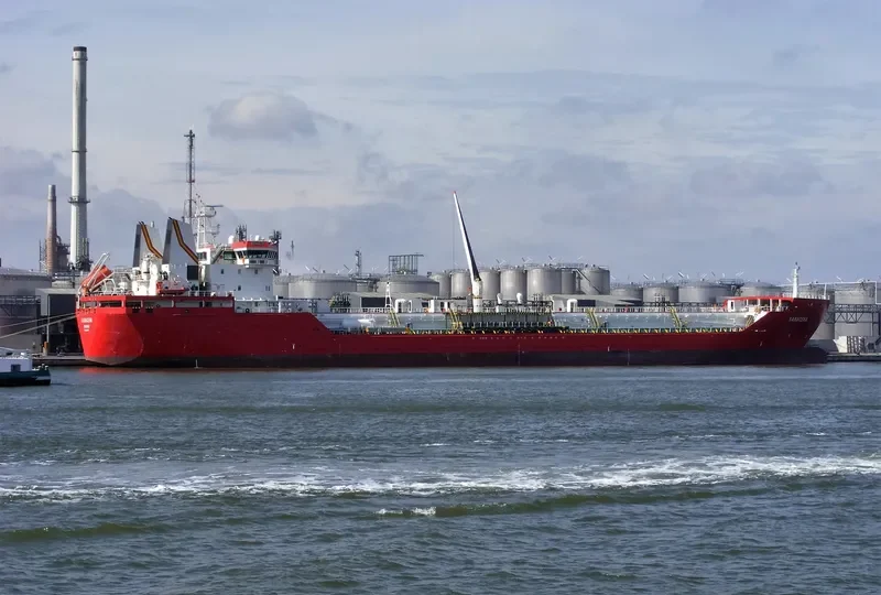 SARACENA Tanker IMO 9334325 photo 6