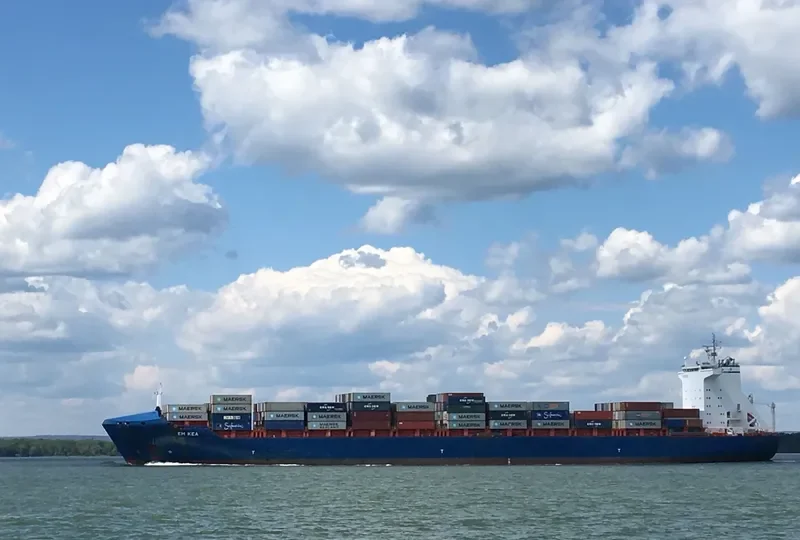 EM KEA Container Ship IMO 9334351 photo 2