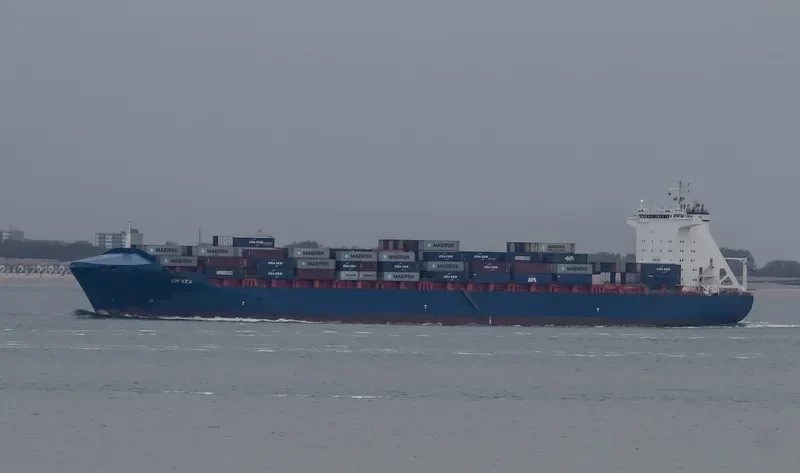 EM KEA Container Ship IMO 9334351 photo 4
