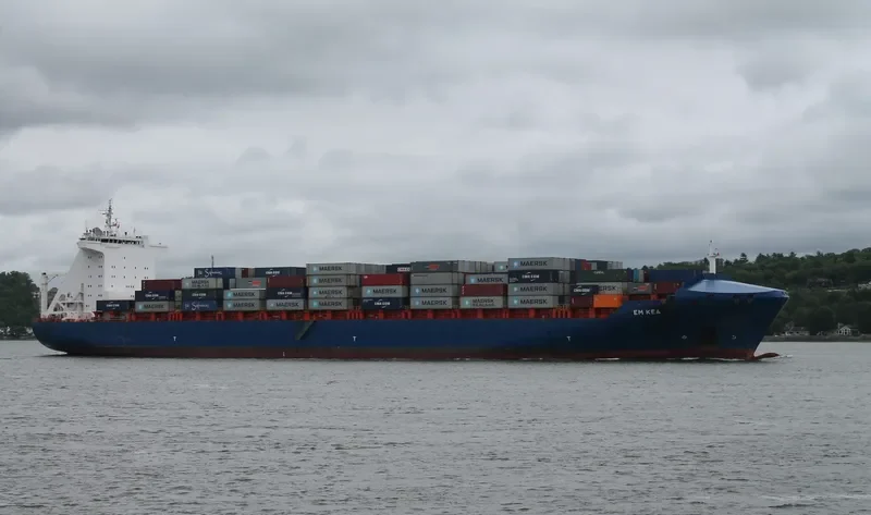 EM KEA Container Ship IMO 9334351 photo 10