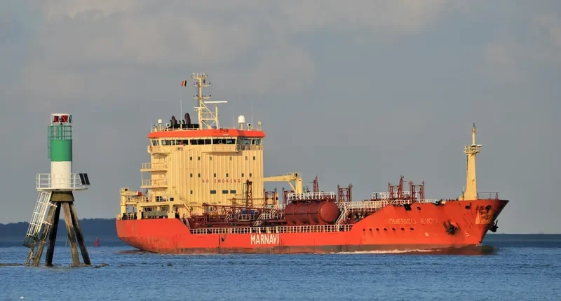 DOMENICO IEVOLI Tanker IMO 9334430 photo 6