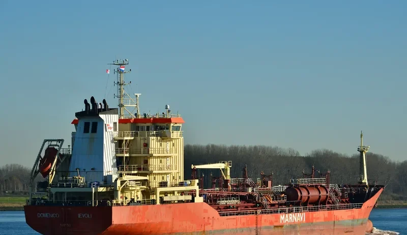 DOMENICO IEVOLI Tanker IMO 9334430 photo 9