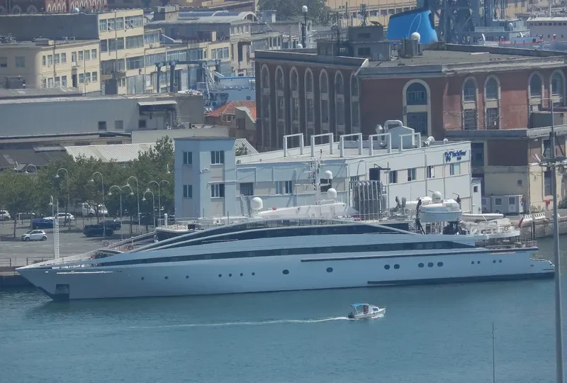 ELEGANT 007 Passenger Ship IMO 9334442 photo 3