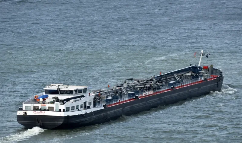 PANAMAX Tanker IMO 9334583 photo 6