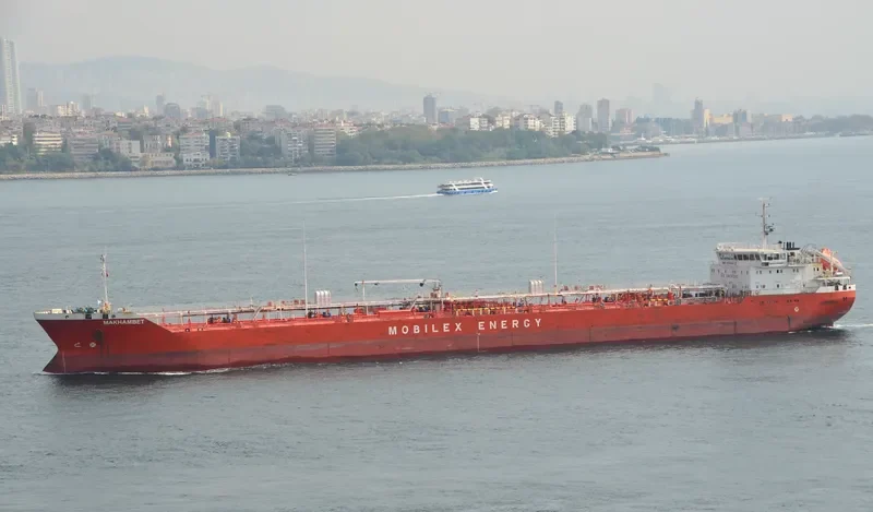 MAKHAMBET Tanker IMO 9334612 photo 3
