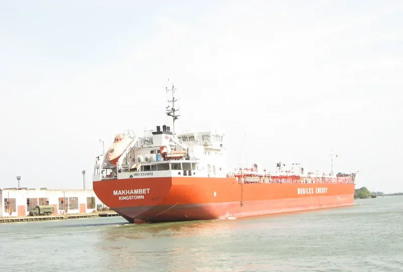 MAKHAMBET Tanker IMO 9334612 photo 7