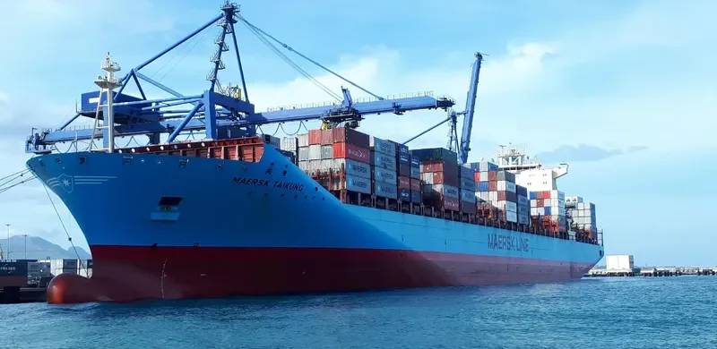 MAERSK TAIKUNG Container Ship IMO 9334662 photo 2