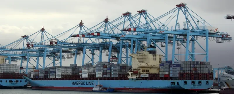 MAERSK TAIKUNG Container Ship IMO 9334662 photo 6