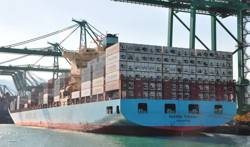 MAERSK TUKANG Container Ship IMO 9334686 photo 2