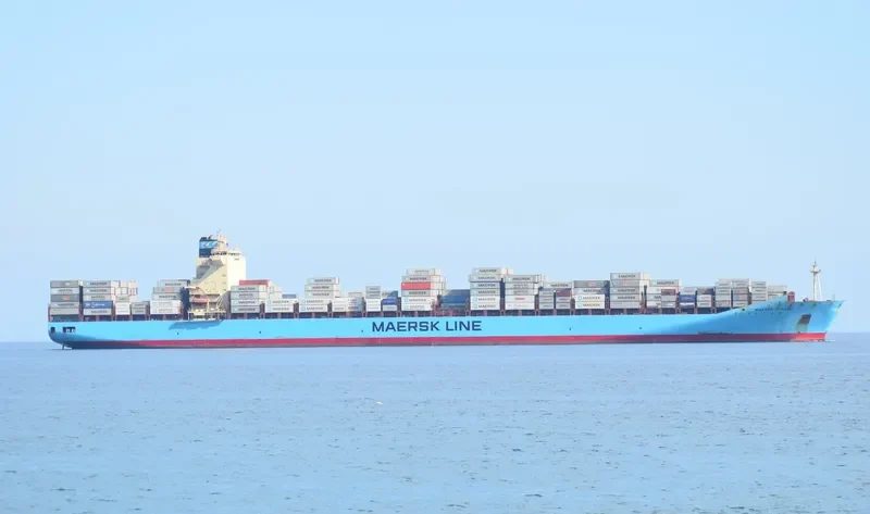 MAERSK TUKANG Container Ship IMO 9334686 photo 10