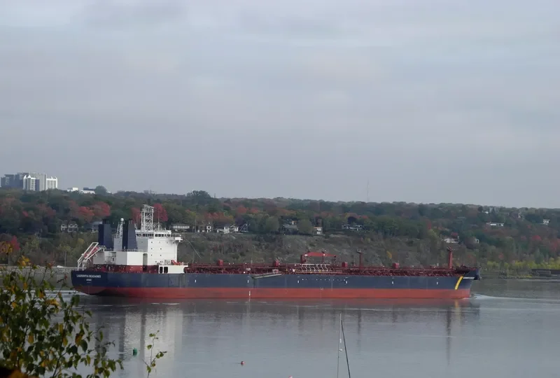 LAURENTIA DESGAGNES Tanker IMO 9334703 photo 2