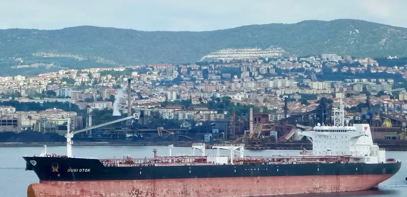 DUGI OTOK Tanker IMO 9334727 photo 2