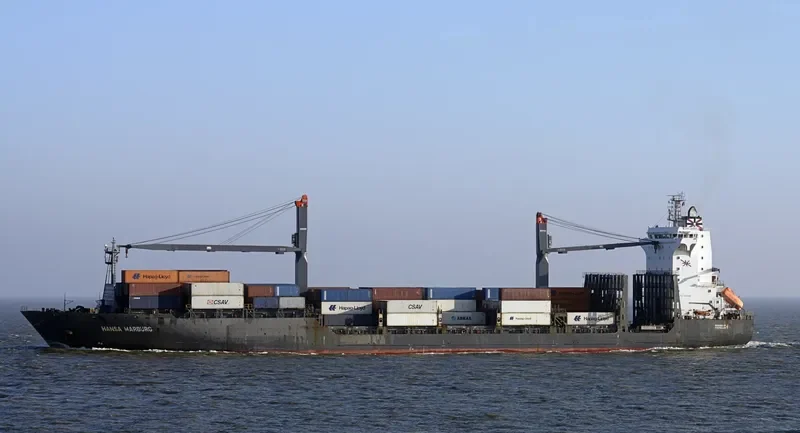 OKEE ALICIA Container Ship IMO 9334818 photo 8