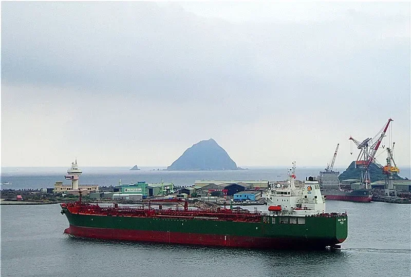GULF ELAN Tanker IMO 9335109 photo 9