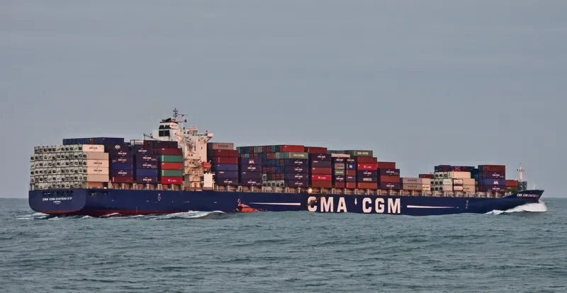 GSL CHATEAU DIF Container Ship IMO 9335202