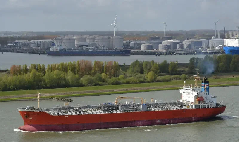 ELENORE Tanker IMO 9335836 photo 5