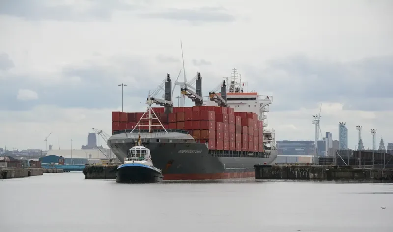 INDEPENDENT SPIRIT Container Ship IMO 9336191 photo 10