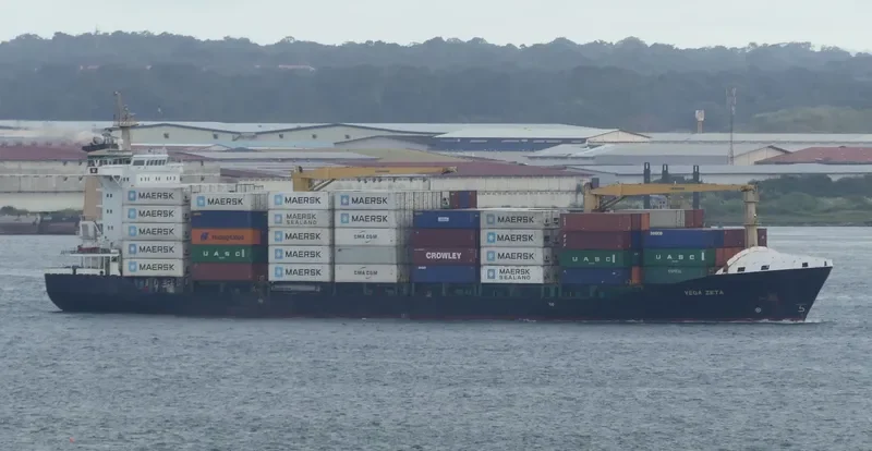 VEGA ZETA Container Ship IMO 9336347