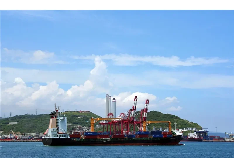 VEGA ZETA Container Ship IMO 9336347 photo 9