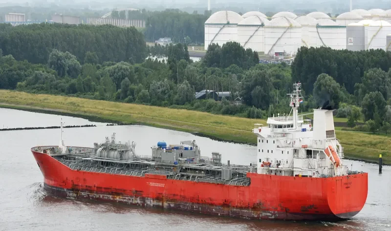DVINA GULF Tanker IMO 9336464 photo 6