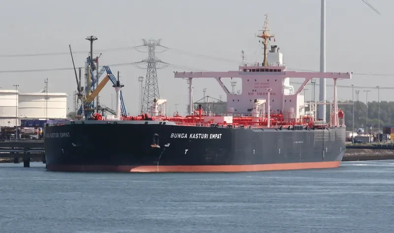 IVY Tanker IMO 9337133 photo 9