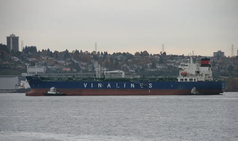 DAI PHU Tanker IMO 9337303 photo 4
