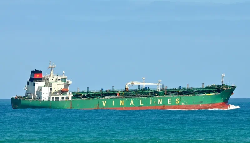 VINALINES GALAXY Tanker IMO 9337339 photo 4