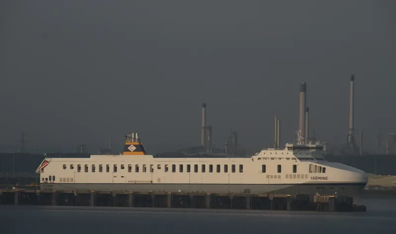 YASMINE Ro-Ro IMO 9337353