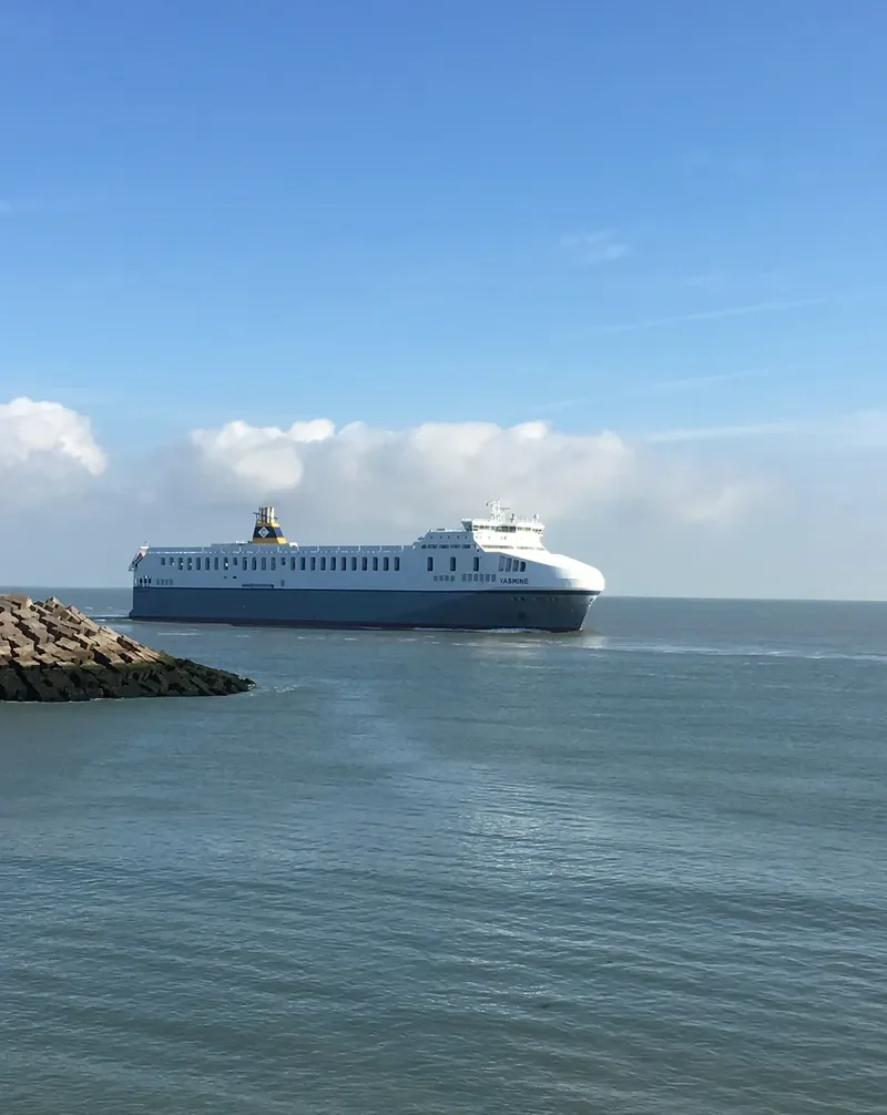YASMINE Ro-Ro IMO 9337353 photo 2