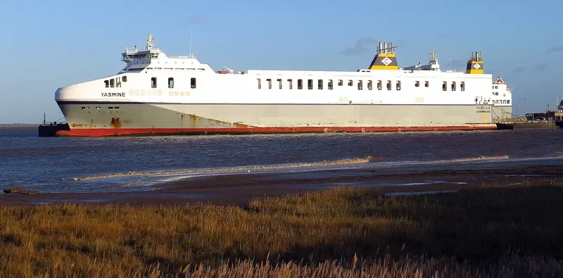 YASMINE Ro-Ro IMO 9337353 photo 10