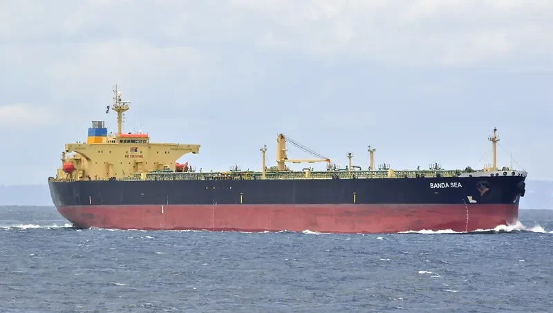BANDA SEA Tanker IMO 9337406 photo 8