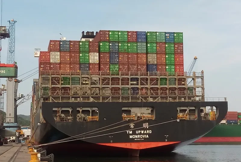 YM UPWARD Container Ship IMO 9337468 photo 4