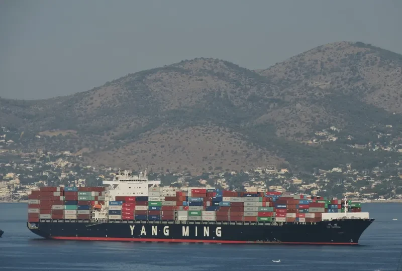 YM UNIFORM Container Ship IMO 9337482 photo 10
