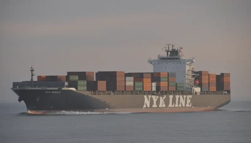 NYK NEBULA Container Ship IMO 9337640 photo 3