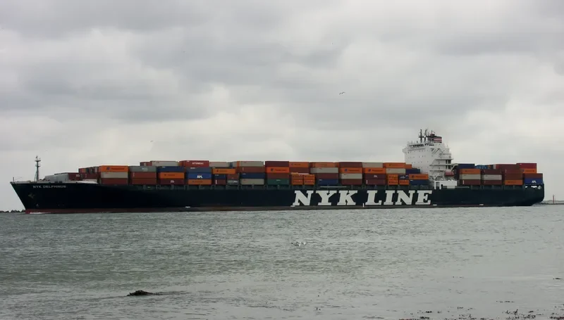 NYK DELPHINUS Container Ship IMO 9337652 photo 6
