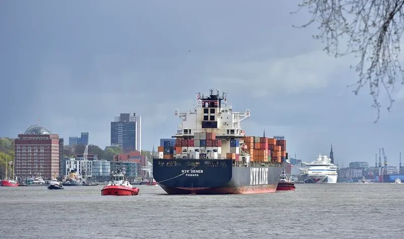 NYK DENEB Container Ship IMO 9337676 photo 4