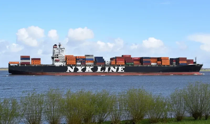 NYK DENEB Container Ship IMO 9337676 photo 9