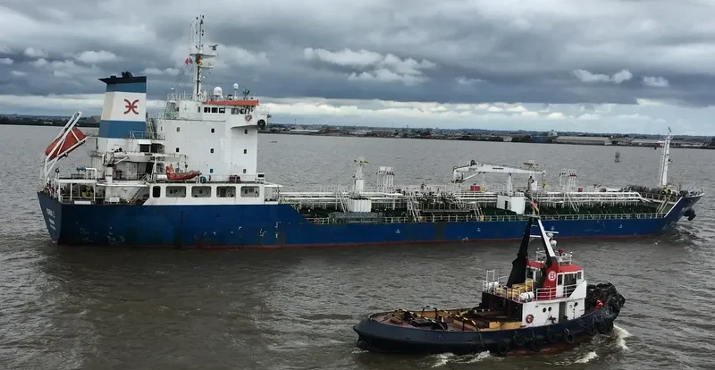 MARIA E Tanker IMO 9337822 photo 2