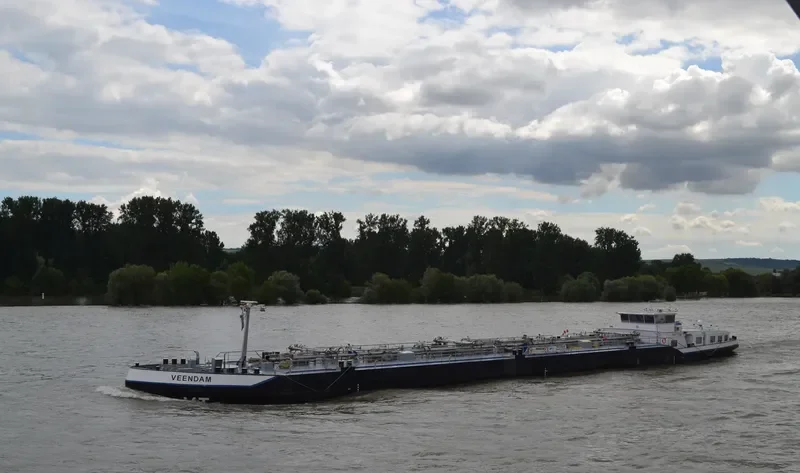 VEENDAM Tanker IMO 9338216 photo 10