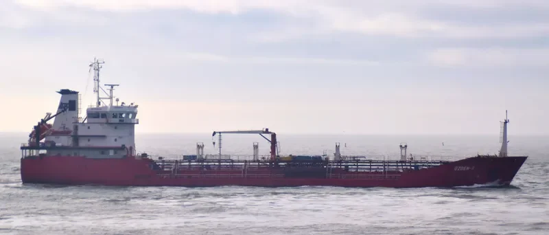 OZDEN S Tanker IMO 9338735 photo 2
