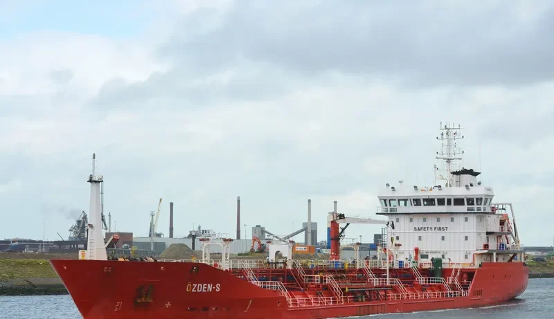 OZDEN S Tanker IMO 9338735 photo 5