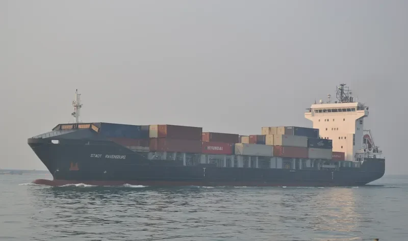 PACIFIC NINGBO Container Ship IMO 9339064 photo 9
