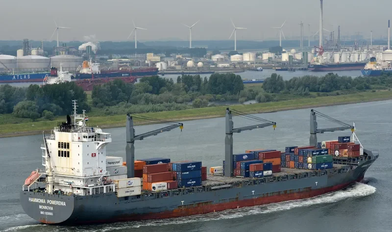 POMERENIA SKY Container Ship IMO 9339583 photo 3
