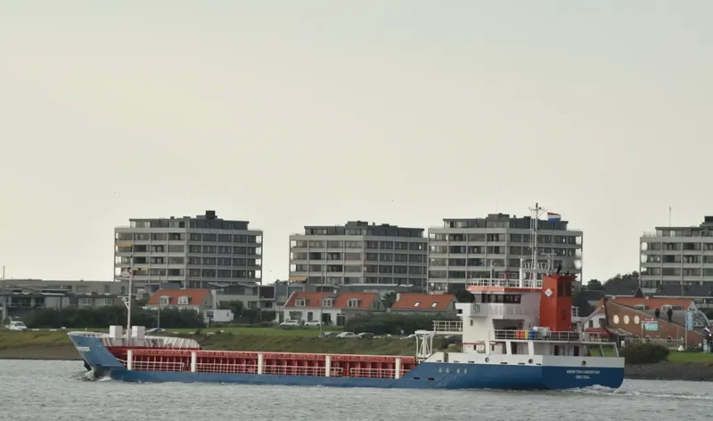 EEMS TRANSPORTER General Cargo IMO 9340300 photo 2