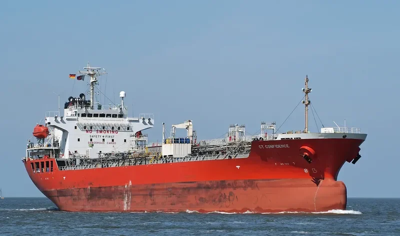 CT CONFIDENCE Tanker IMO 9340427 photo 3