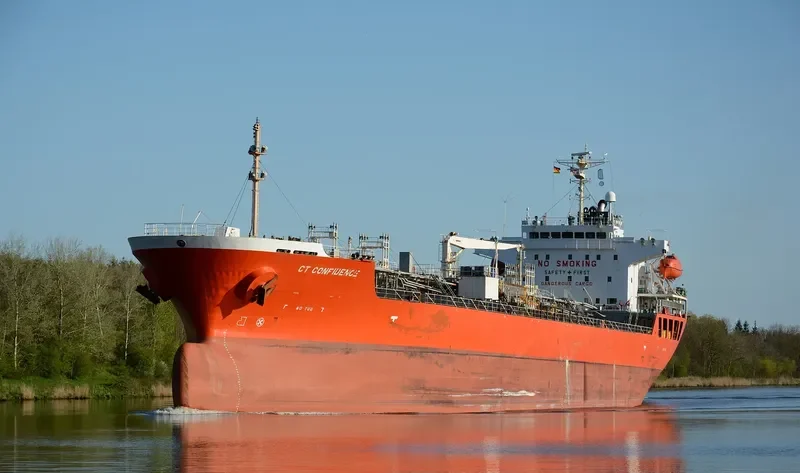 CT CONFIDENCE Tanker IMO 9340427 photo 5