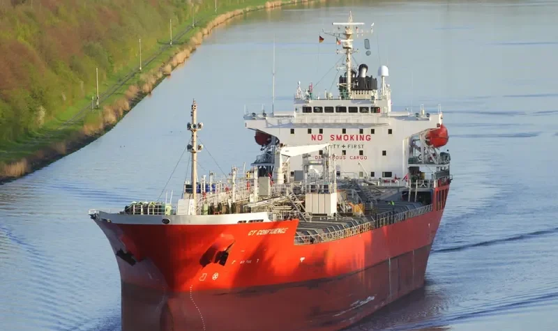 CT CONFIDENCE Tanker IMO 9340427 photo 9
