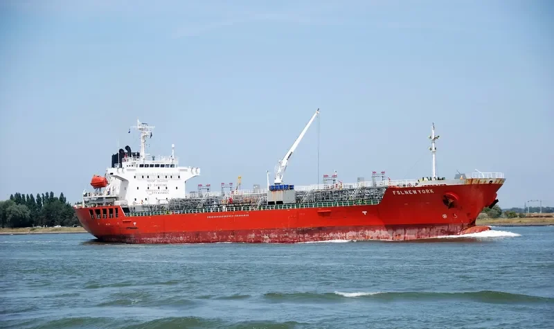 FSL NEW YORK Tanker IMO 9340453 photo 3