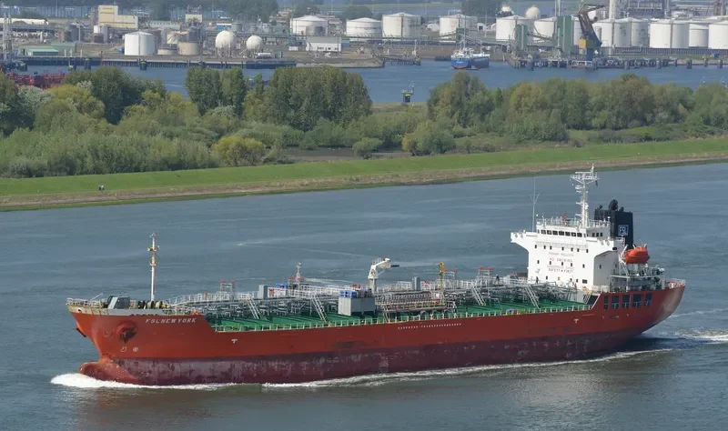 FSL NEW YORK Tanker IMO 9340453 photo 6